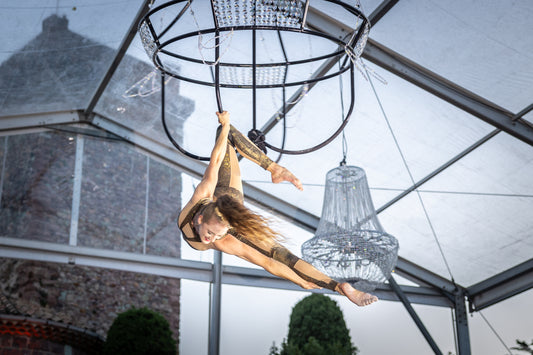 Aerial Chandeliere - Luftakrobatik Kronleuchter